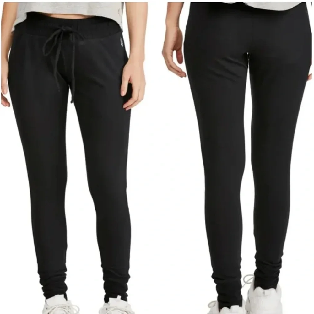 Free People Movement Sunny Wash Black Skinny Jogger NWT - Picture 2 of 3
